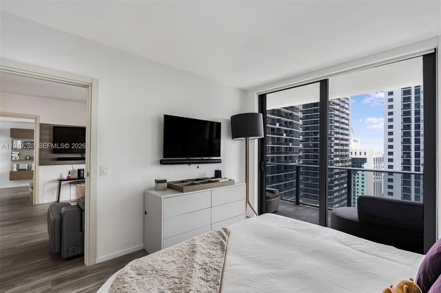 801 S Miami Ave 2810, Miami, FL 33130