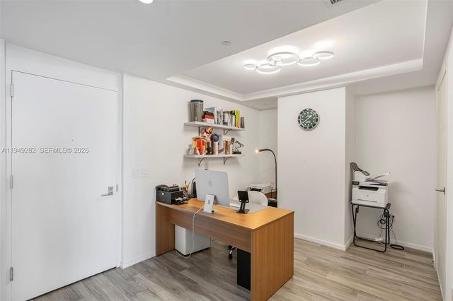 801 S Miami Ave 2810, Miami, FL 33130