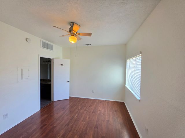 3117 Sondra Drive 103, Fort Worth, TX 76107