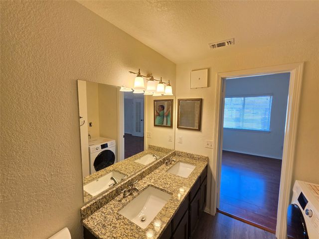 3117 Sondra Drive 103, Fort Worth, TX 76107