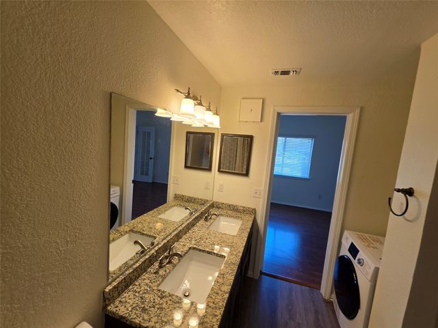 3117 Sondra Drive 103, Fort Worth, TX 76107