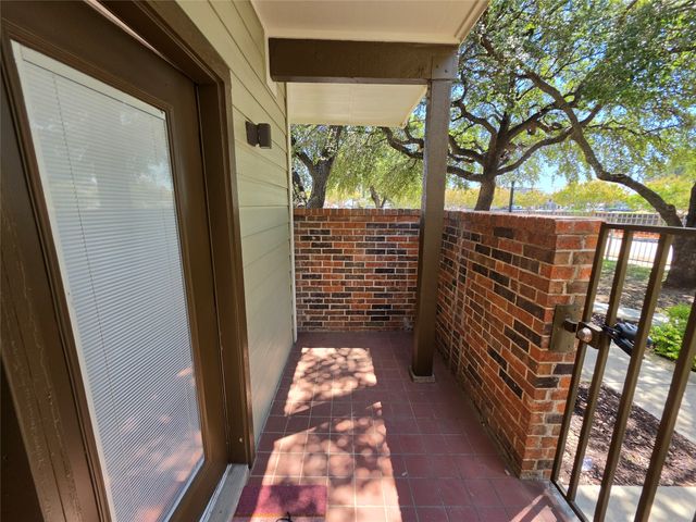 3117 Sondra Drive 103, Fort Worth, TX 76107