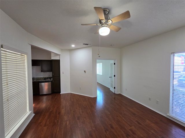 3117 Sondra Drive 103, Fort Worth, TX 76107