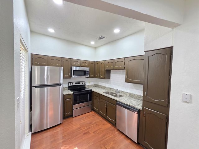 3117 Sondra Drive 103, Fort Worth, TX 76107