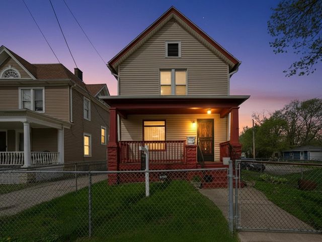 315 Richards Street, Joliet, IL 60433
