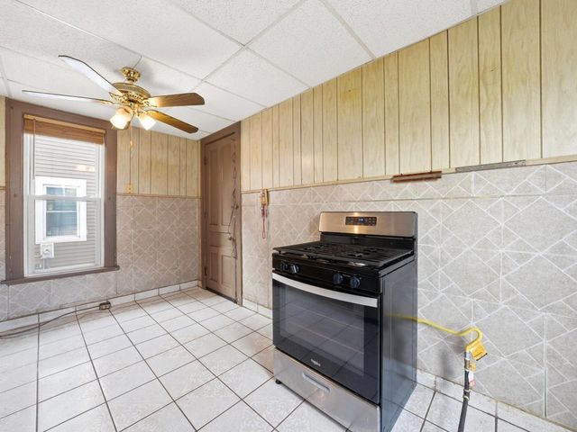 315 Richards Street, Joliet, IL 60433