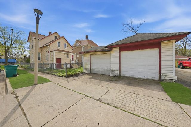 315 Richards Street, Joliet, IL 60433