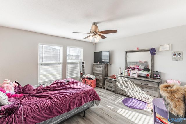 163 Sedgewick Drive, Owens Cross Roads, AL 35763