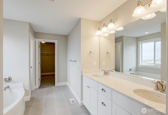 10625 Treasure Drive NW #123, Silverdale, WA 98383