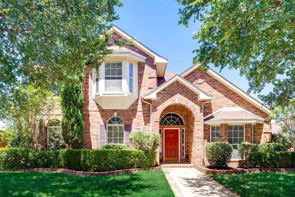1504 Grapevine Creek Drive, Coppell, TX 75019