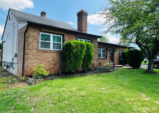 11 Demarest Place, Piscataway, NJ 08854