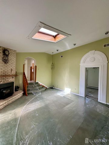 11 Demarest Place, Piscataway, NJ 08854