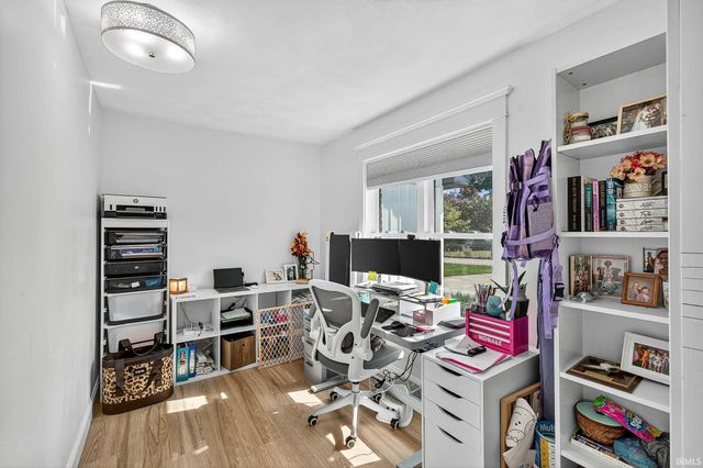 11693 Black Friars Lane, Mishawaka, IN 46545