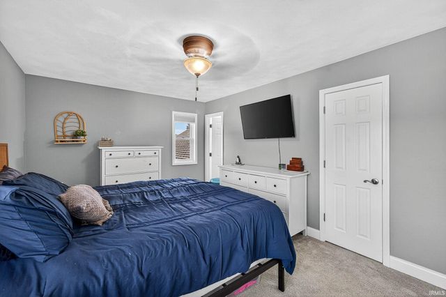 11693 Black Friars Lane, Mishawaka, IN 46545