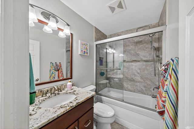 11693 Black Friars Lane, Mishawaka, IN 46545