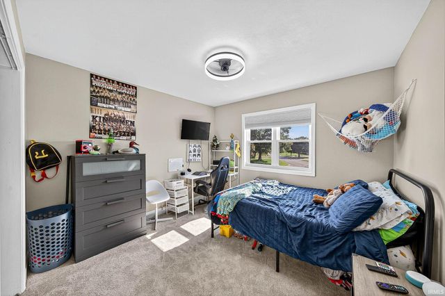 11693 Black Friars Lane, Mishawaka, IN 46545