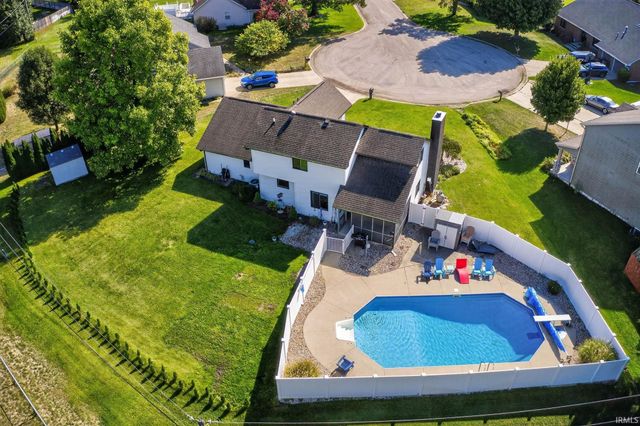 11693 Black Friars Lane, Mishawaka, IN 46545