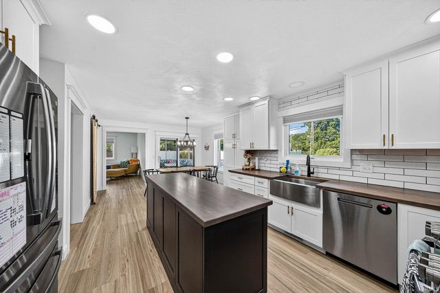 11693 Black Friars Lane, Mishawaka, IN 46545