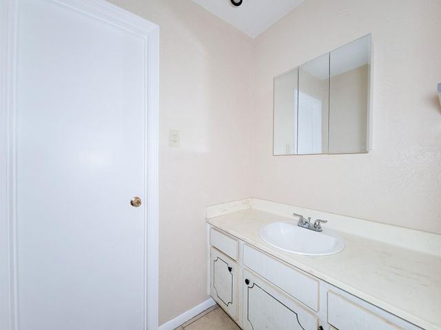 1511 Barcelona Way, Baytown, TX 77520