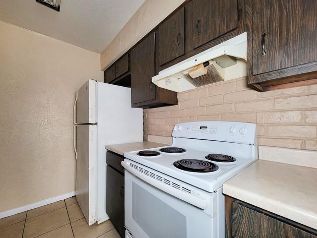 1511 Barcelona Way, Baytown, TX 77520