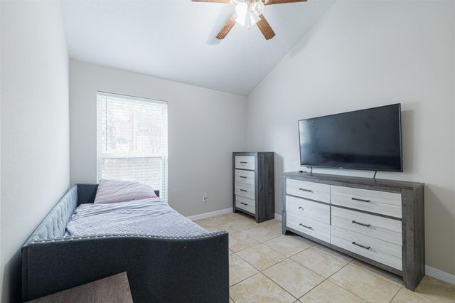 9116 Wilcrest Drive 9116, Houston, TX 77099