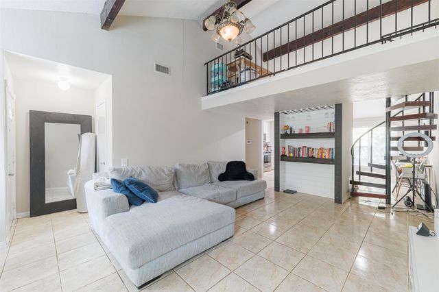 9116 Wilcrest Drive 9116, Houston, TX 77099