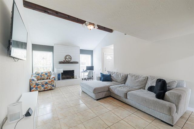 9116 Wilcrest Drive 9116, Houston, TX 77099