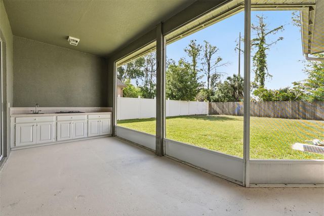 10121 KINGSHYRE WAY, Tampa, FL 33647