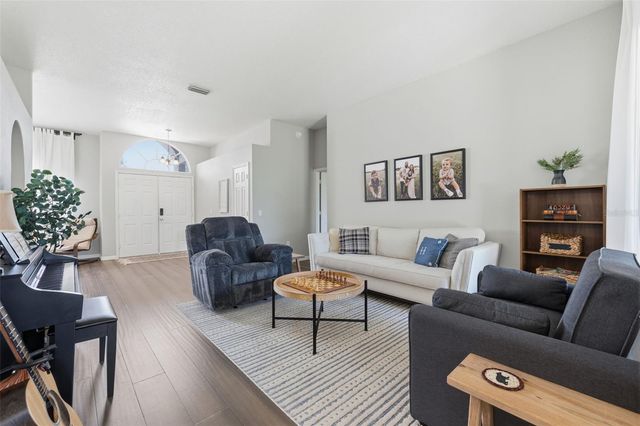 10121 KINGSHYRE WAY, Tampa, FL 33647