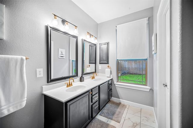 321 Angel Oak ST, Austin, TX 78748