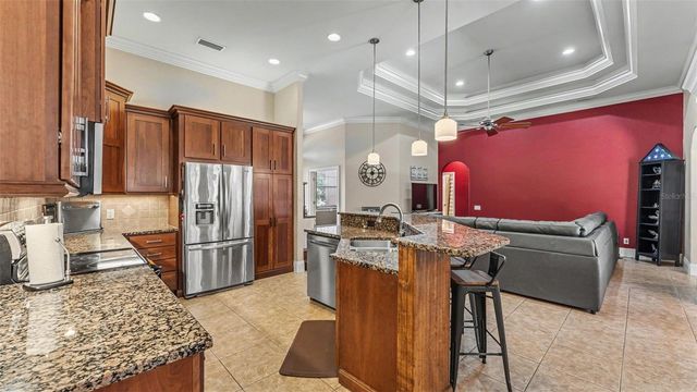 2873 KINSLEY DRIVE, Lakeland, FL 33812