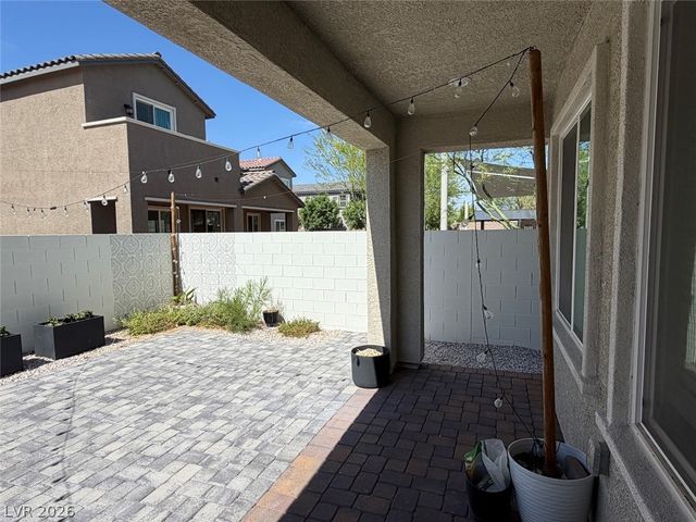 4367 Latitude Valley Court, North Las Vegas, NV 89084