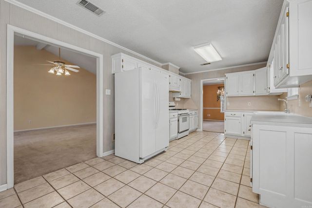 1 Forest Hills Lane, Little Rock, AR 72210