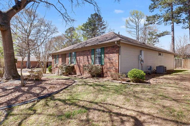 1 Forest Hills Lane, Little Rock, AR 72210