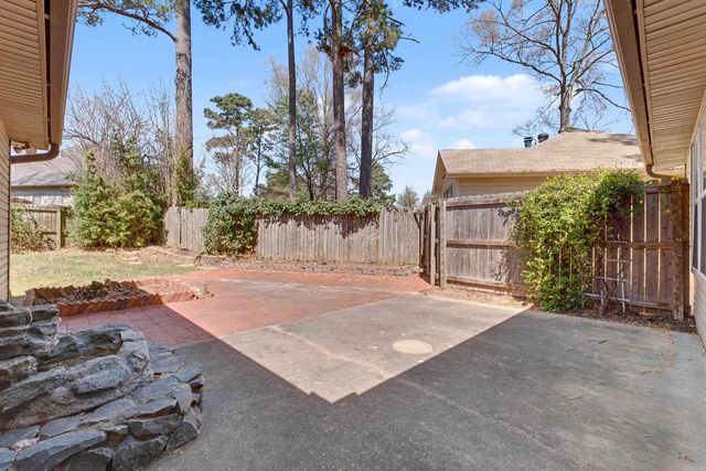 1 Forest Hills Lane, Little Rock, AR 72210