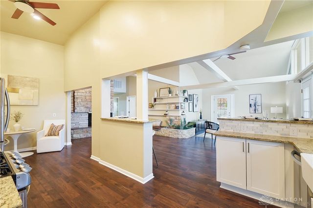 450 Ridgewood Avenue, Oakwood, OH 45409
