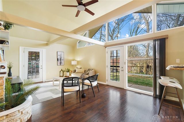 450 Ridgewood Avenue, Oakwood, OH 45409