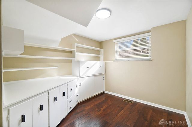 450 Ridgewood Avenue, Oakwood, OH 45409