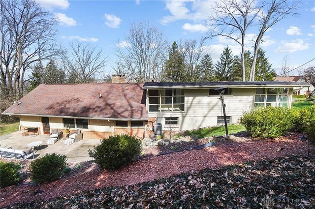 450 Ridgewood Avenue, Oakwood, OH 45409