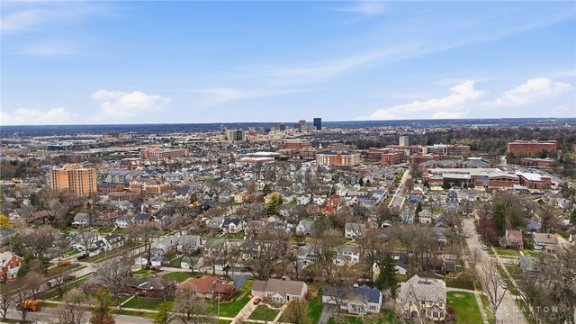 450 Ridgewood Avenue, Oakwood, OH 45409