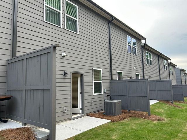 1708 Gunnin Trace NW, Atlanta, GA 30318