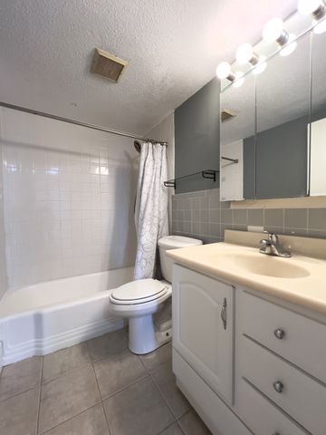 36 Bellvista Rd 45, Boston, MA 02135