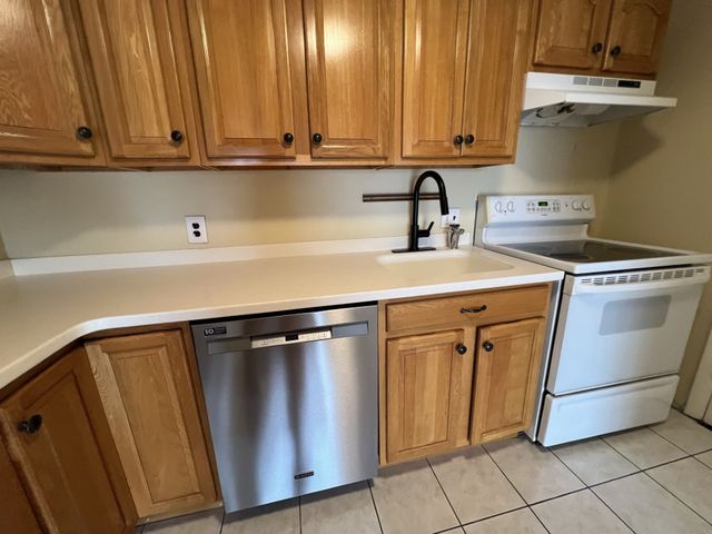 36 Bellvista Rd 45, Boston, MA 02135