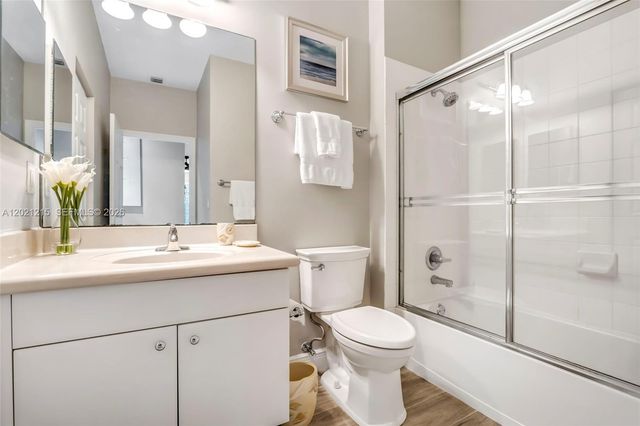 863 Vanda Ter, Weston, FL 33327