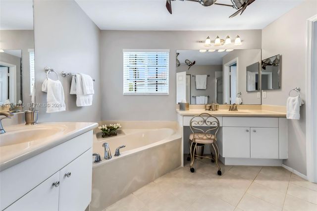 863 Vanda Ter, Weston, FL 33327