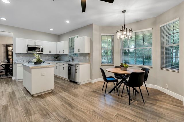 863 Vanda Ter, Weston, FL 33327