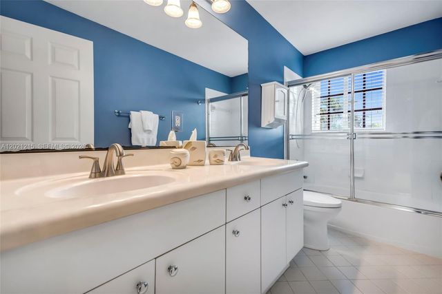 863 Vanda Ter, Weston, FL 33327