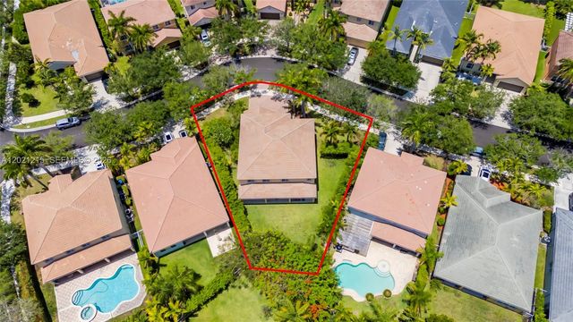 863 Vanda Ter, Weston, FL 33327