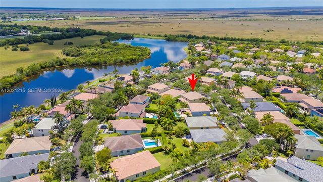863 Vanda Ter, Weston, FL 33327
