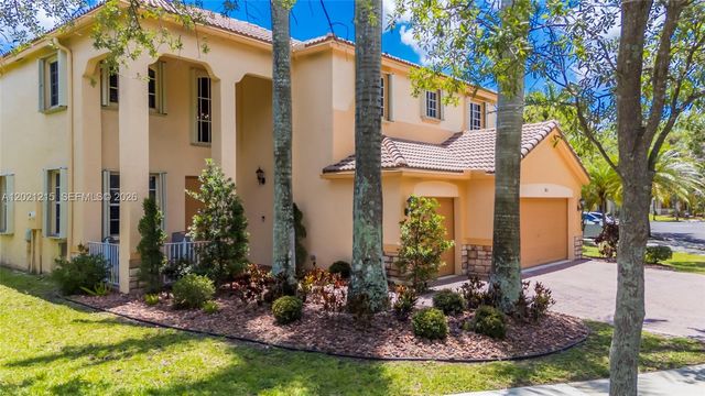 863 Vanda Ter, Weston, FL 33327